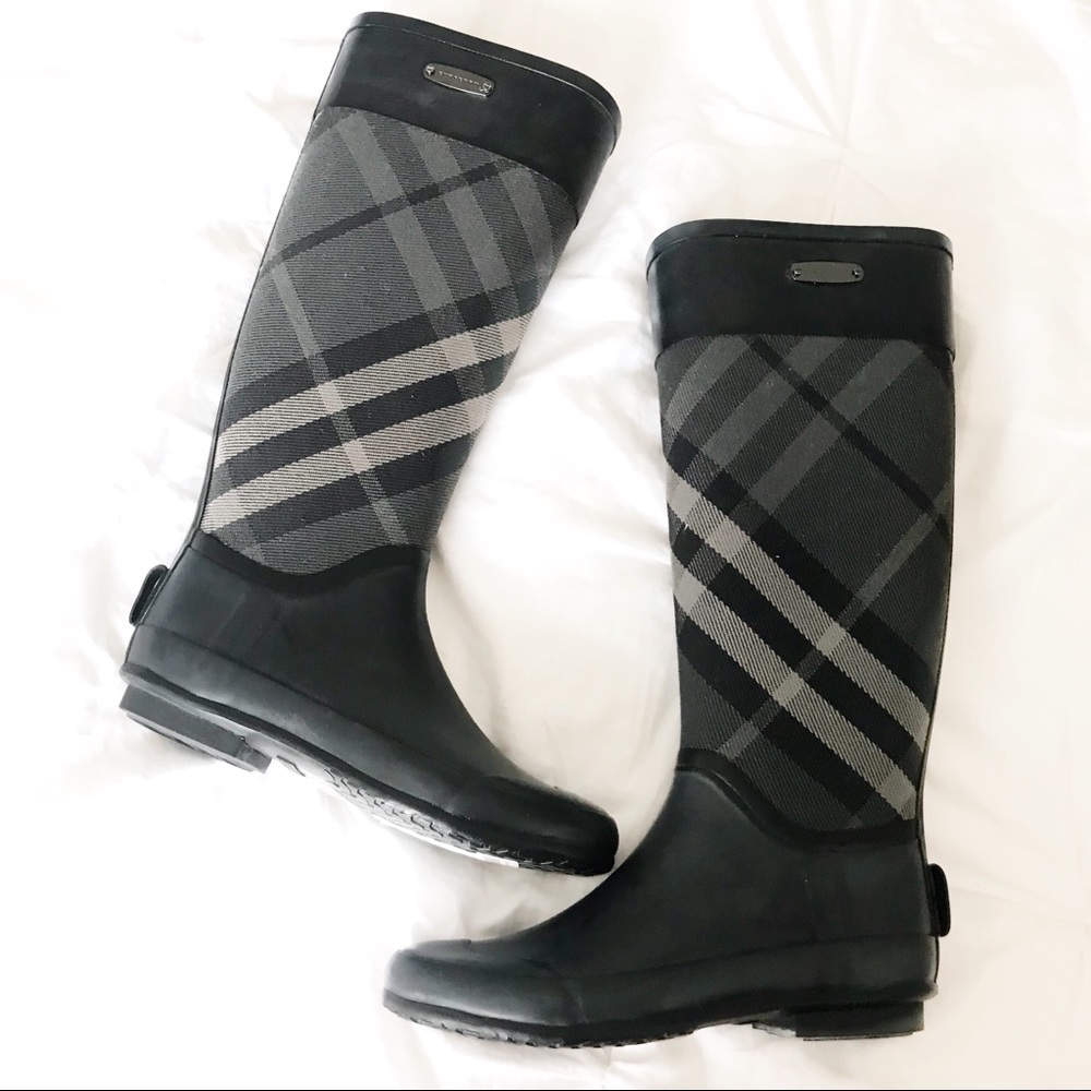 Burberry Check clemence rain boots charcoal